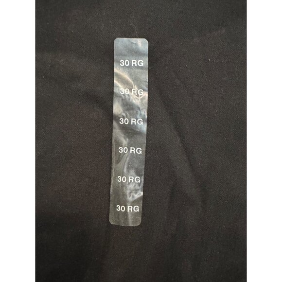 Guess 1981 Skinny Jeans Roxbury Rinse Wash Size 30 RG Black Denim New With Tags - Picture 9 of 9